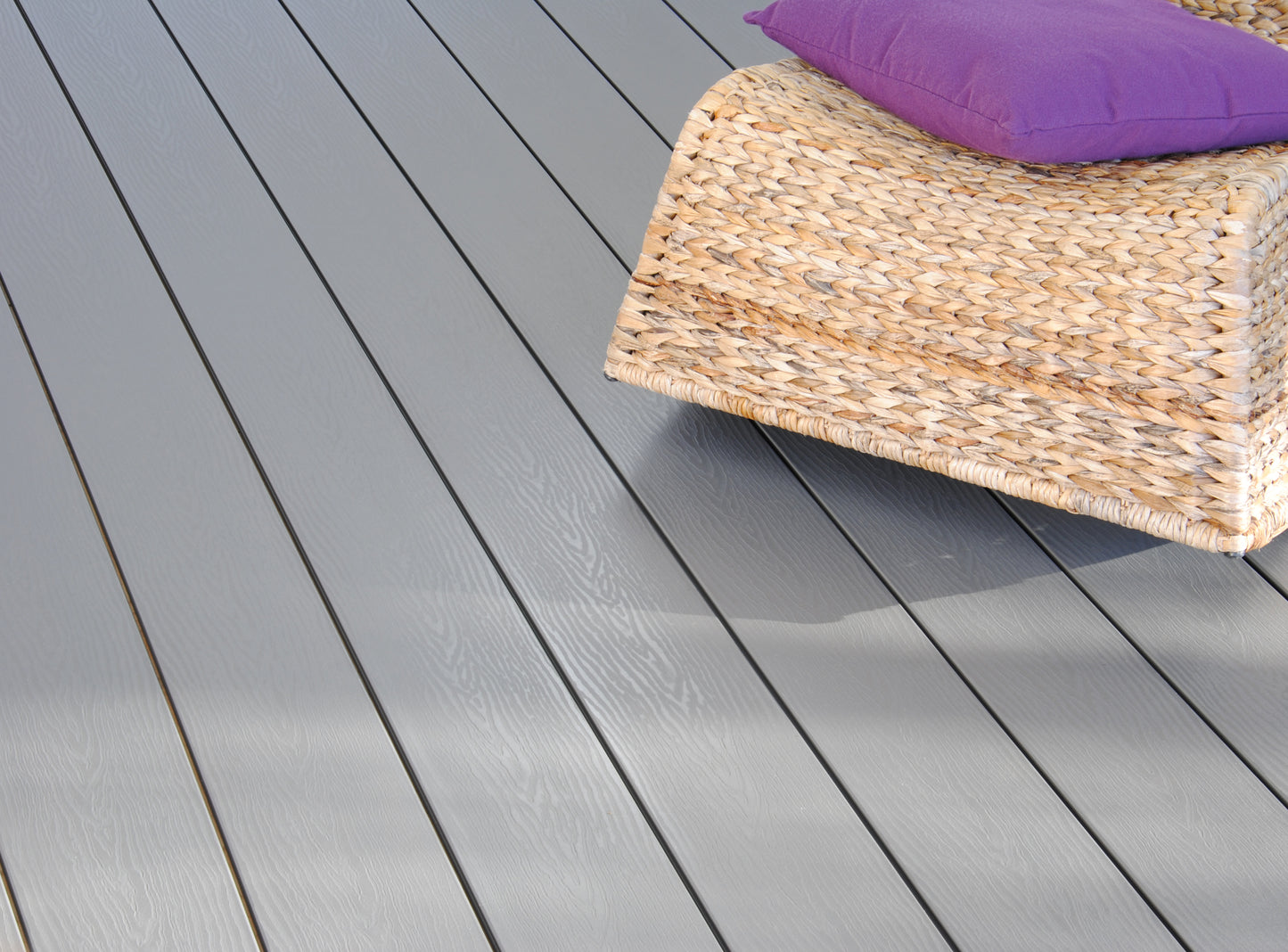 WPC Terrassendiele Vollprofil Massiv mit Struktur